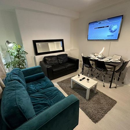 3 Bedroom King Cross Station City Centre ロンドン エクステリア 写真