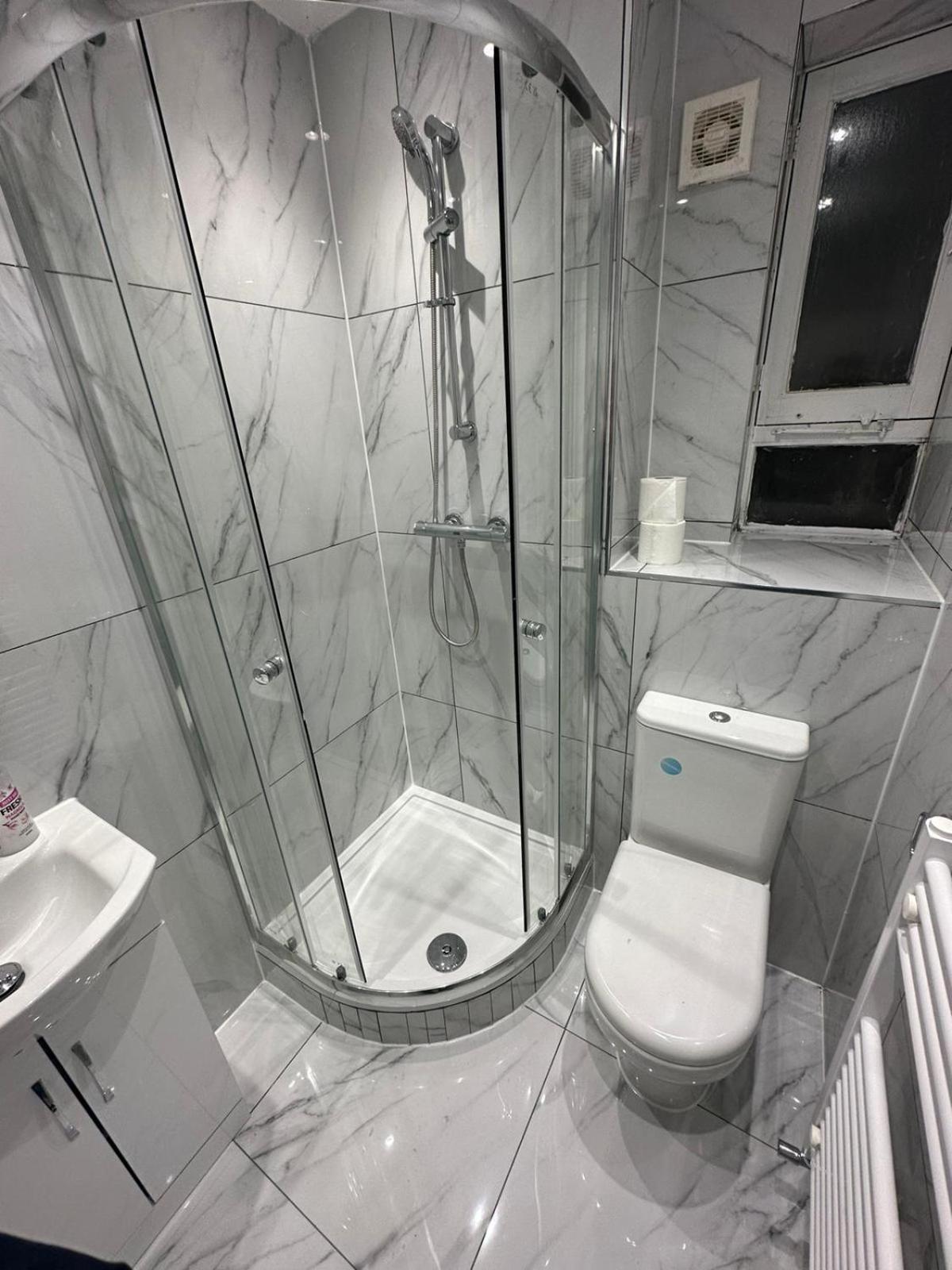 3 Bedroom King Cross Station City Centre ロンドン エクステリア 写真